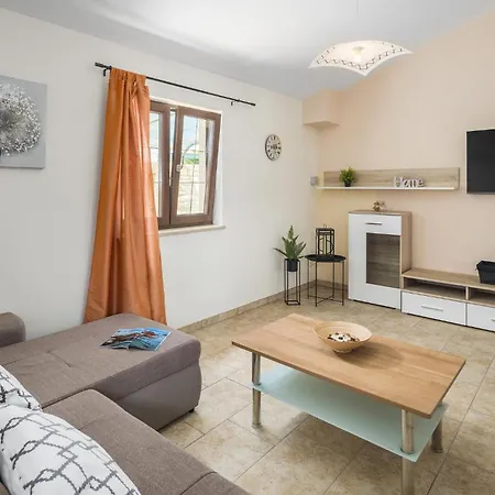 2 Bedroom Stunning In * Liznjan