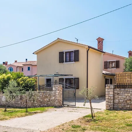 2 Bedroom Stunning In Дом отдыха